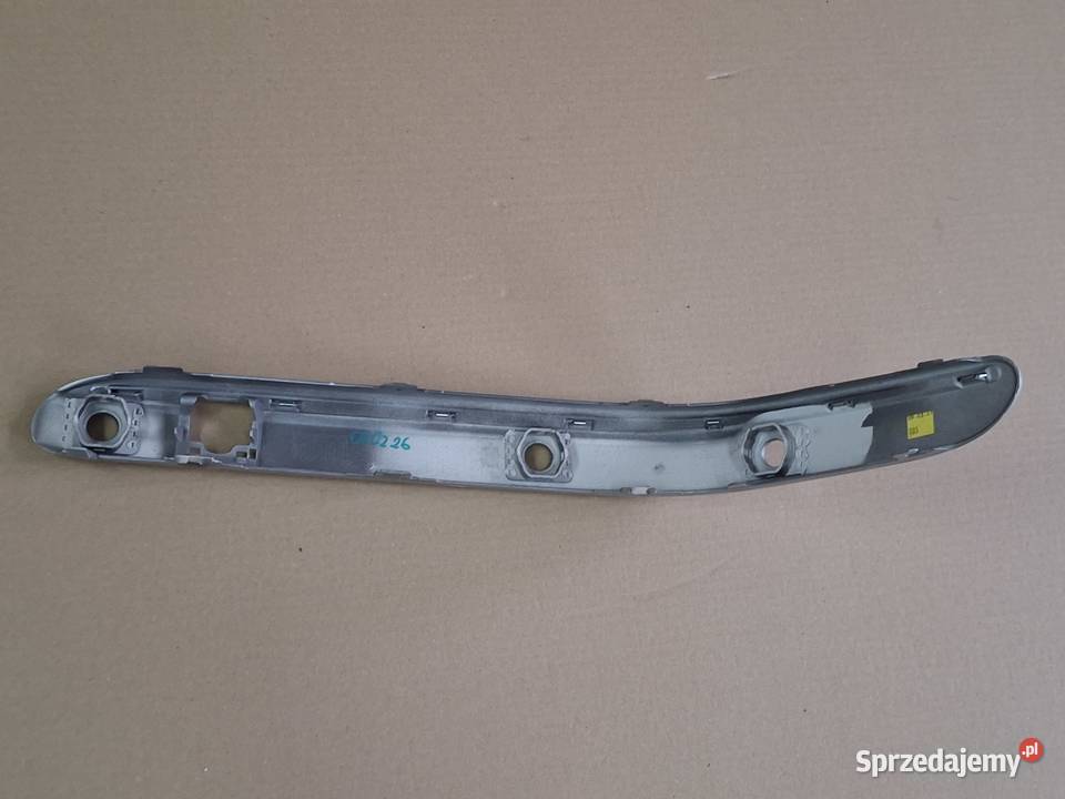 MERCEDES CKLASA W203 LISTWA ZDERZAKA PRZÓD PRAWA Motoryzacja lubuskie Bieleń