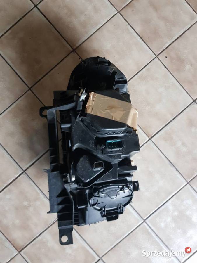 BMW X3 X 3 E83 REFLEKTOR lampa lewa przednia Jędrzejów