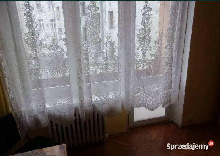 1pok 19met Placu Legionów BALKONPIWNICA Wrocław Rok budowy 1959