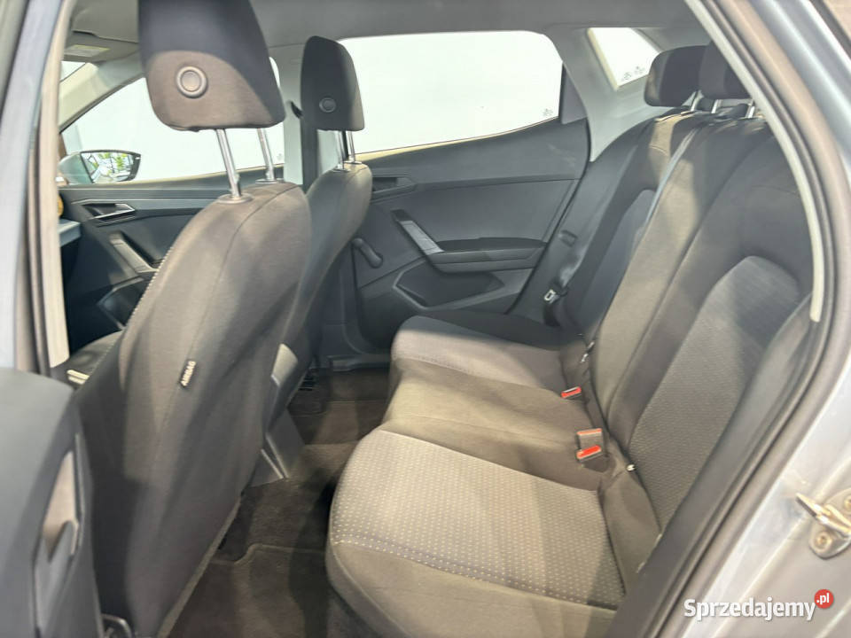 Seat Ibiza Style 10TSI 95 M5 2022 r salon I srebrny