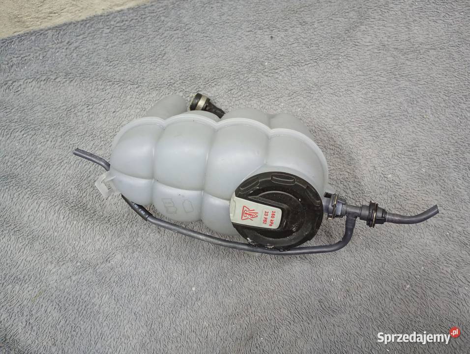 Zbiorniczek wyrównawczy płynu chłodzącego audi