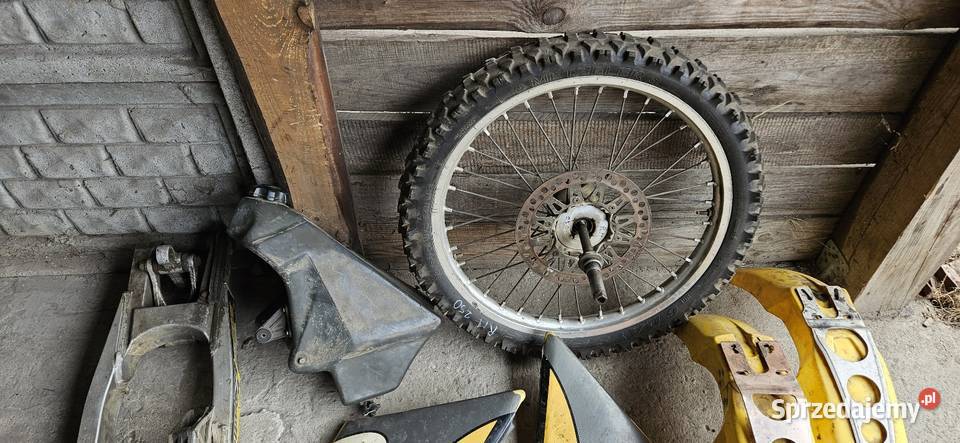Suzuki RM 250 9596r pozostałości cześci Pozostałe Wieluń