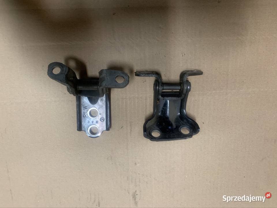 Zawias drzwi prawy tył Subaru legacy V outback Szczecin