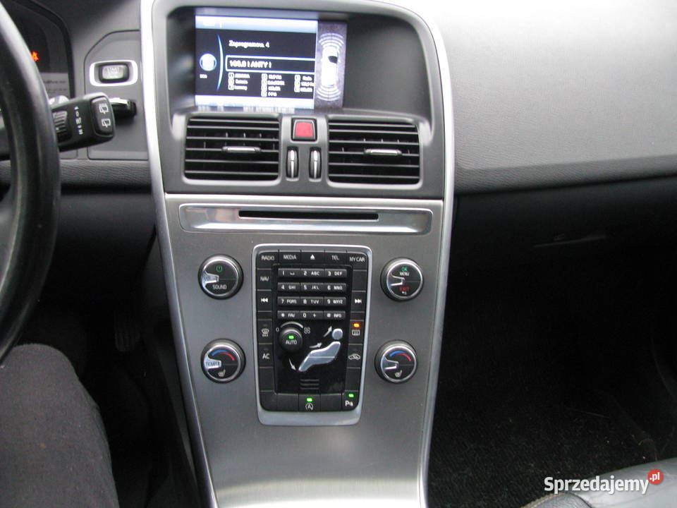 Sprzedam VOLVO XC 60 2013r gniazdo USB mazowieckie