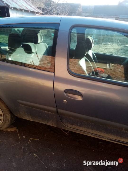 Samochód osobowy Renault Clio 12 sprzedam