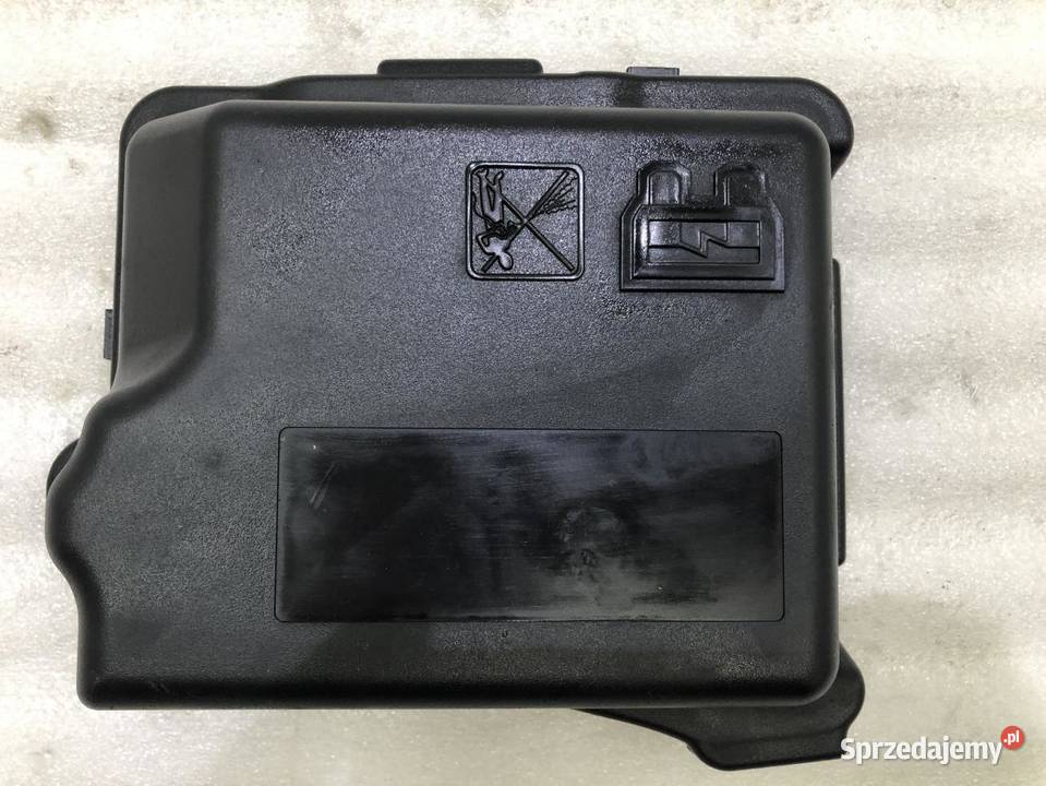 OBUDOWA SKRZYNKI BEZPENICZKÓW CITROEN C4 CACTUS