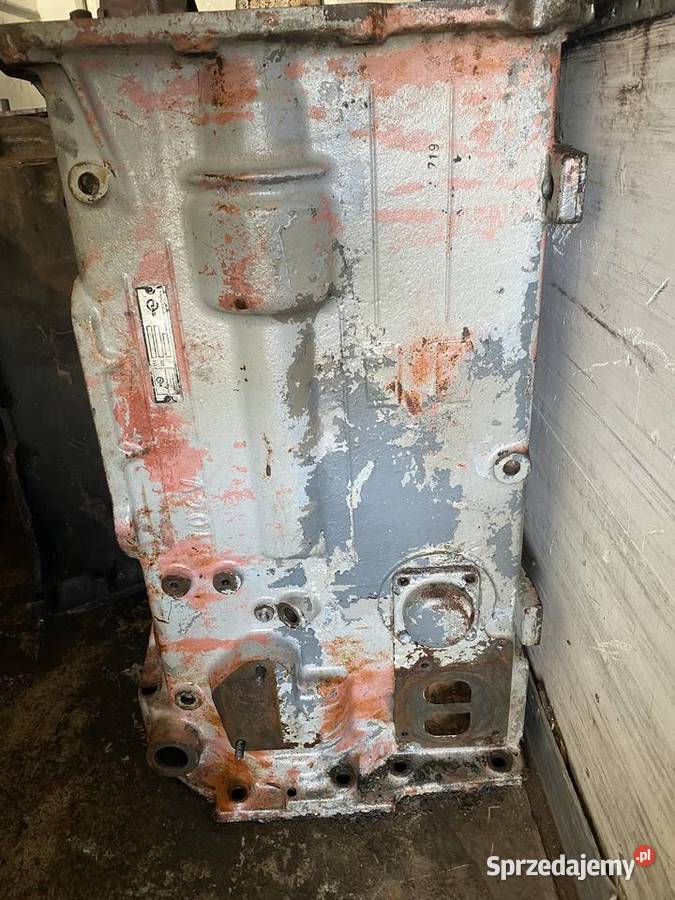 Obudowa silnika ciągnik Silnik i osprzęt