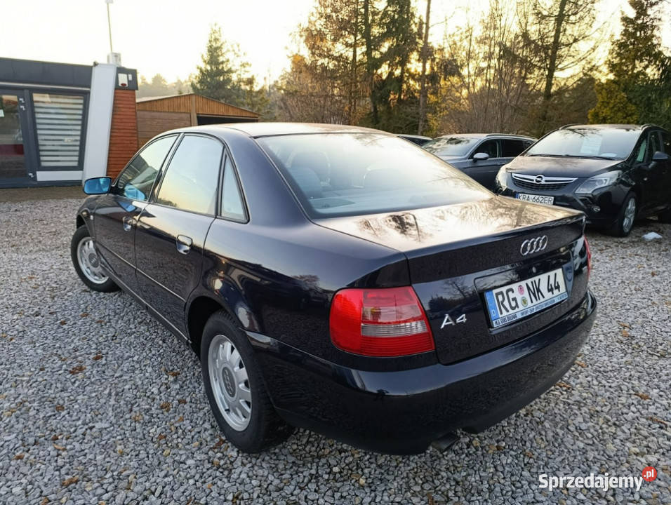 Audi A4 Limousine Zadbany bez korozji stan B5 1785cm3 Dulowa sprzedam