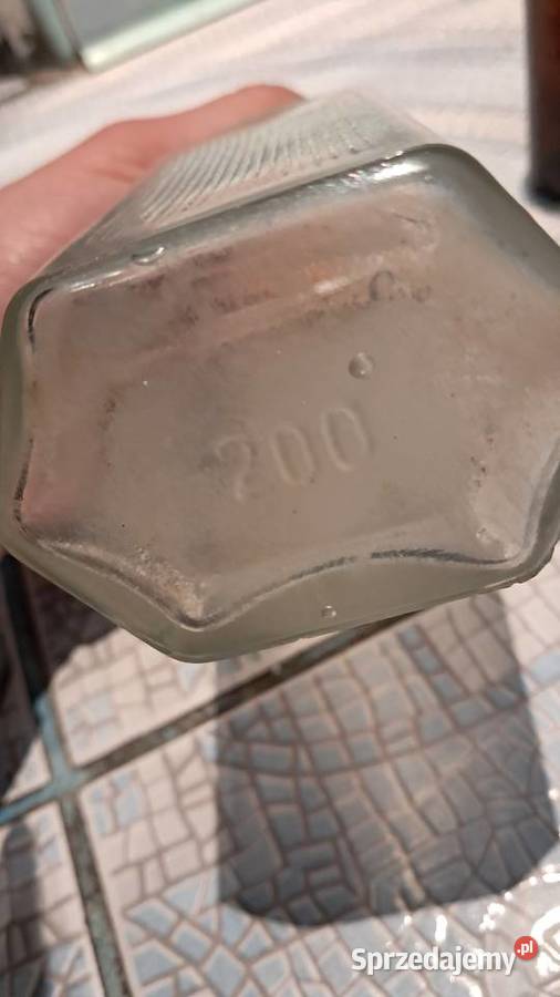 Zestaw starych butelek kolekcjonerskich Świecie