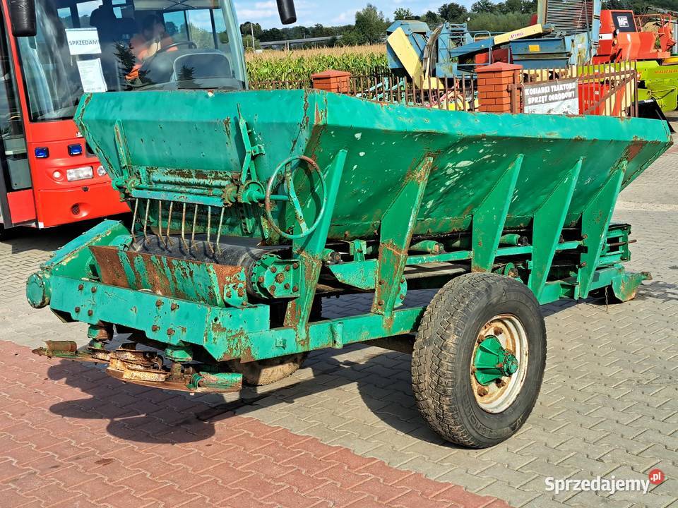 Rozsiewacz materiałów sypkich nawozów wapna Proszowice