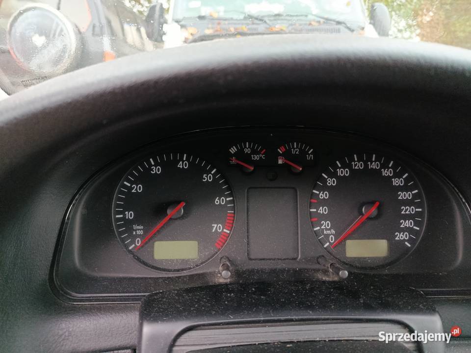 Volkswagen Passat Kombi 18 92 kw 1998 r dawca Szklarka Myślniewska
