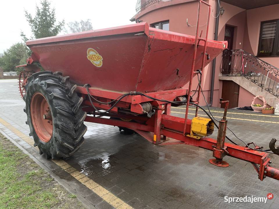 Rozsiewacz siewnik do nawozu wapna Bredal B4 Rozsiewacze nawozów świętokrzyskie Imielno sprzedam
