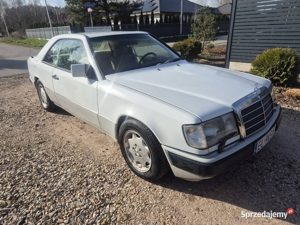 MercedesBenz W124 300ce 90 r KLASYK nowe opony i automatyczna Łódź sprzedam