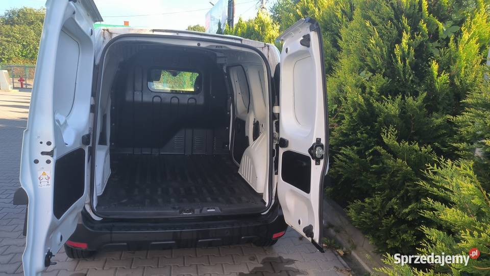 Renault Express 13 TCe 102 2021 17 000 51 000 Garwolin