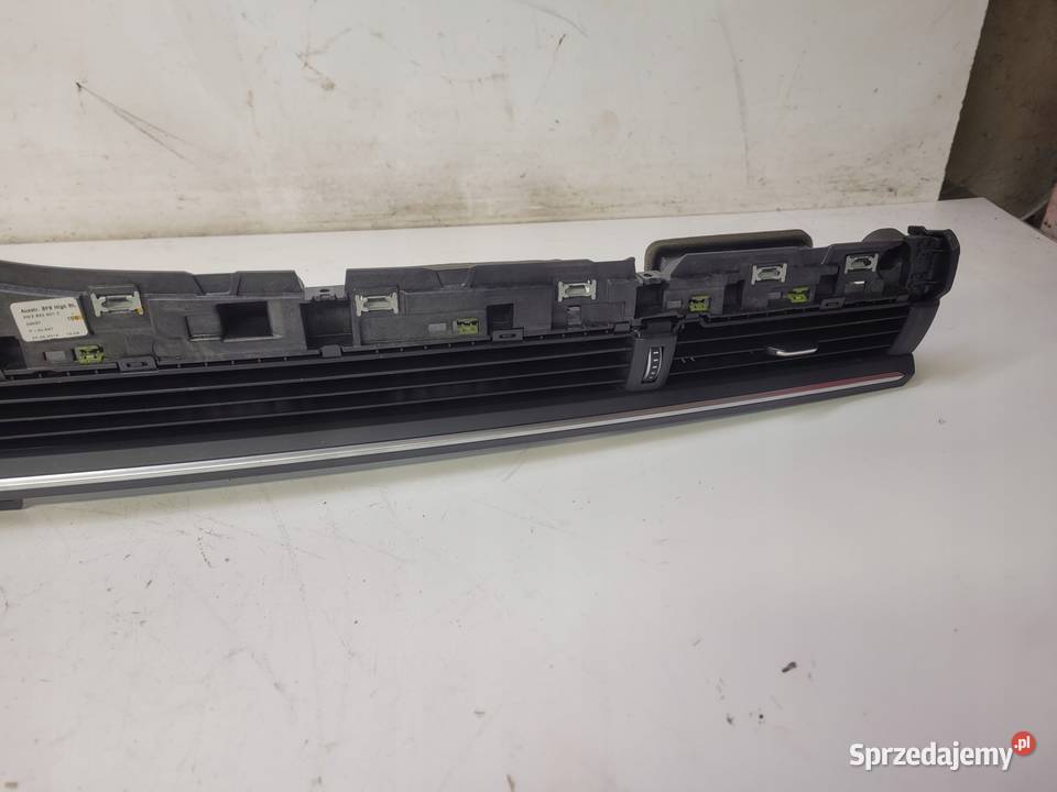 KRATKA NAWIEWU LEWA AUDI A4 B9 A5 8W2820901C Przystajń
