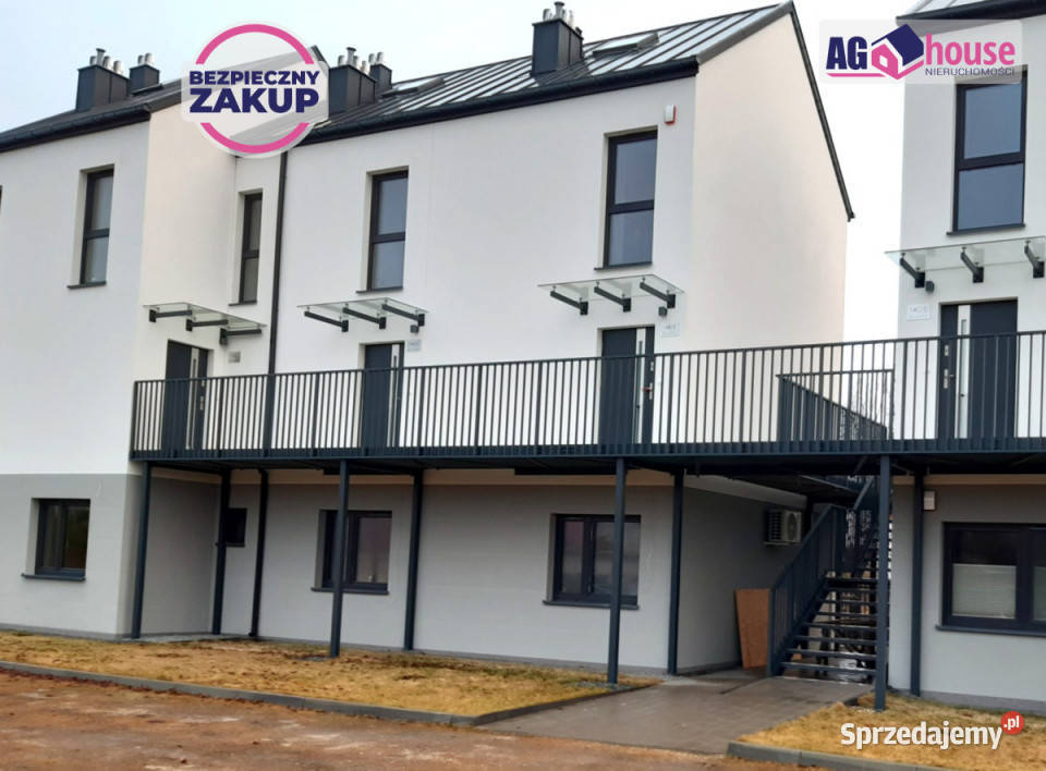 sprzedaży mieszkania 2757m 2 pokojowe Karwia sprzedam