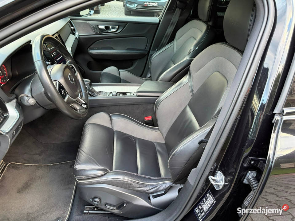 Volvo V60 20 D4 190 RDesign Panorama Skóry Lipówki