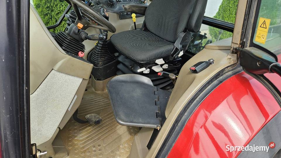 Case CS 105 Pro 2013r Kabina