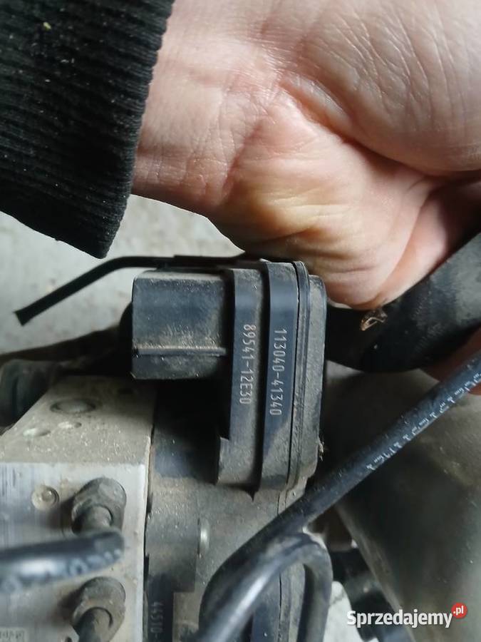 pompa abs Toyota corolla e21 18 b 4451012600 sprzedam