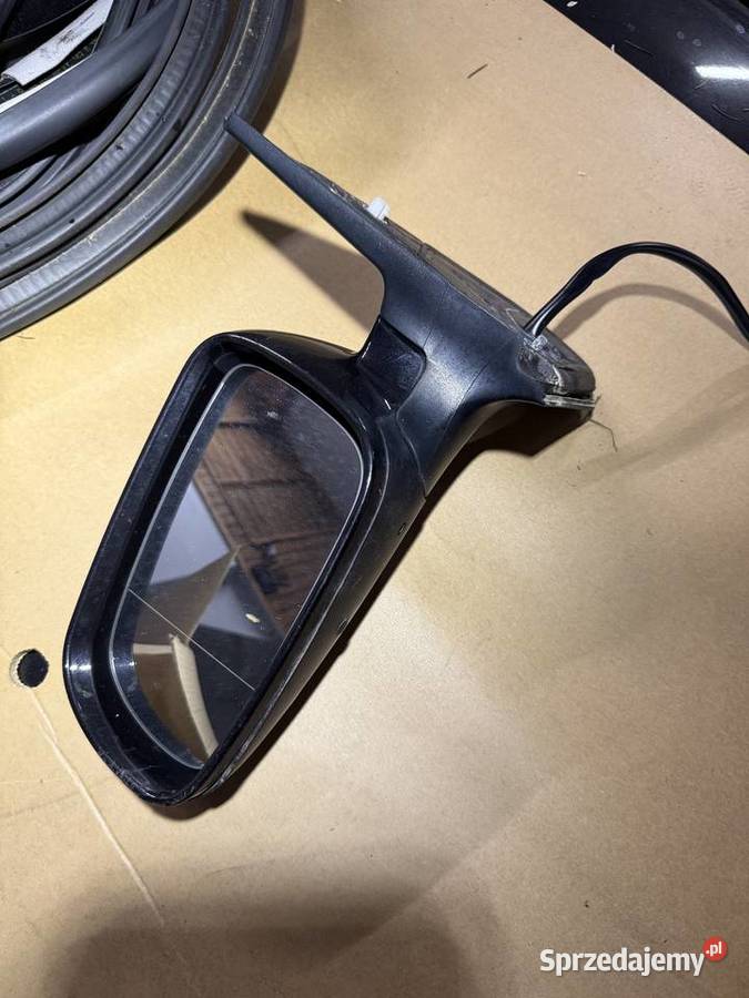 vw golf 4 lusterko lewe LC9Z zewnętrzne   śląskie Bielsko-Biała sprzedam