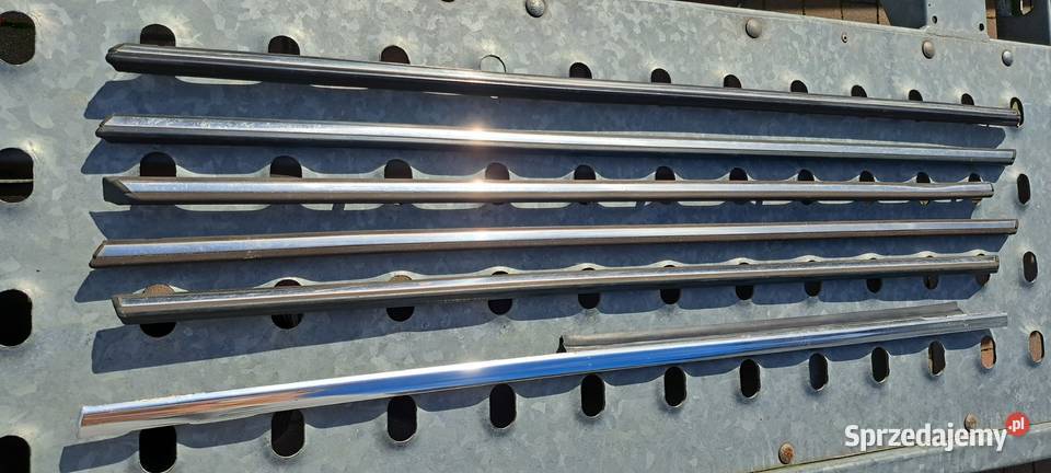 Listwy boczne drzwi Mercedes W123 Luzino