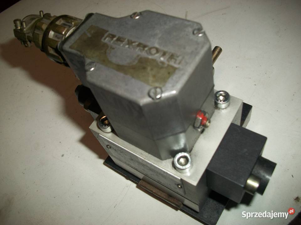 Zawór 4WS2EB10 45 45B2ET140Z8AM