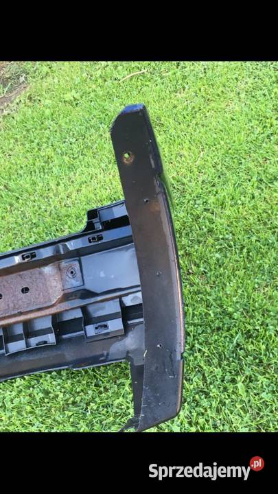 Passat b4 zderzak tył LN5Y Krempna sprzedam