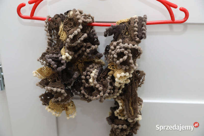 Fikuśny szal z mięciutkiej wełny 110 Kielce