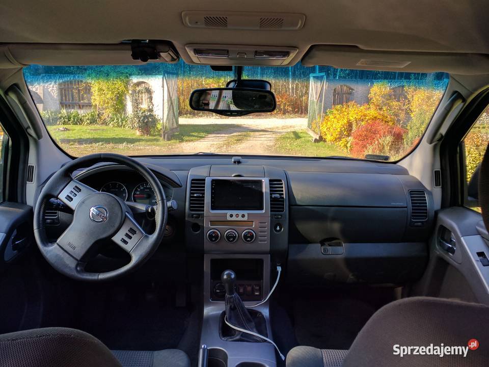 Sprzedam Nissan Pathfinder 25 diesel 7osobowy Zarejestrowany w Polsce Wiązowna sprzedam