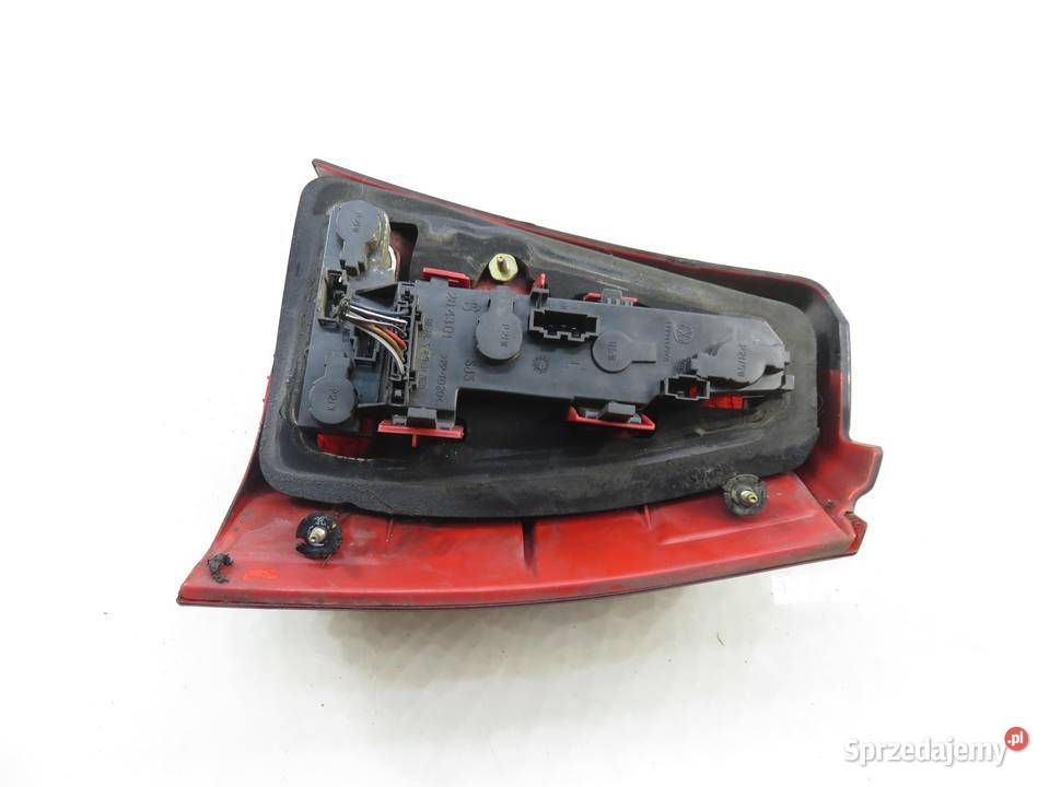 LAMPA LEWA TYLNA VW GOLF IV Variant 1J9945075P Lampy tylne