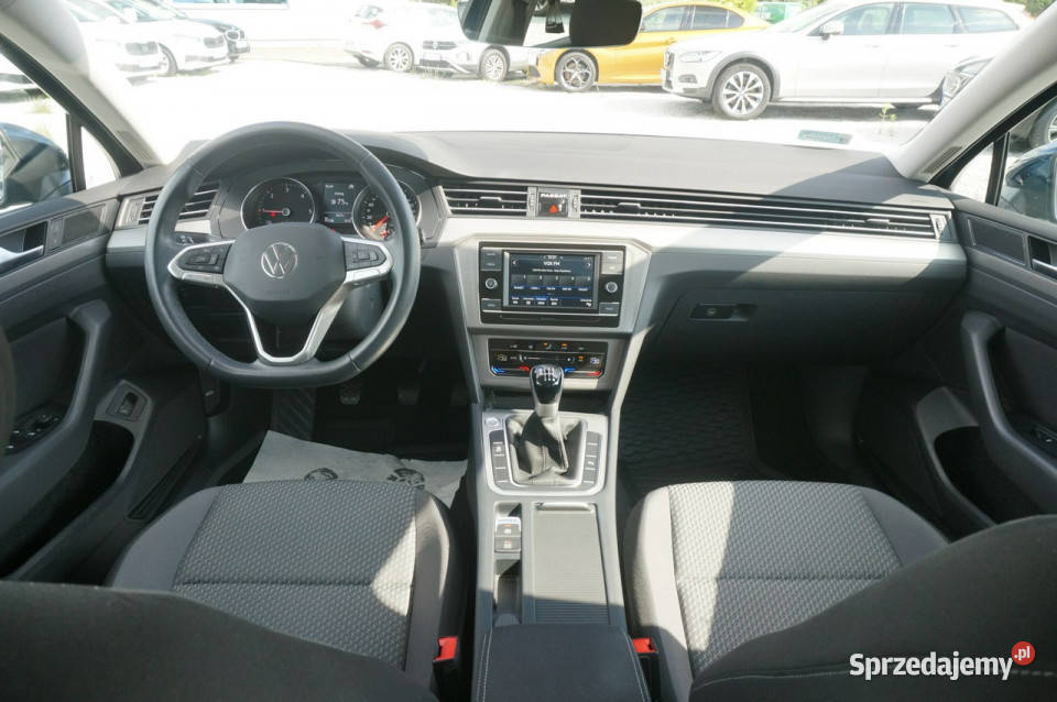 Volkswagen Passat 20 TDI150 Evo Essence Salon Poznań