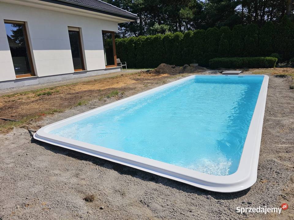 Basen poliestrowy 650x370x155m kompletny OSPRZĘT