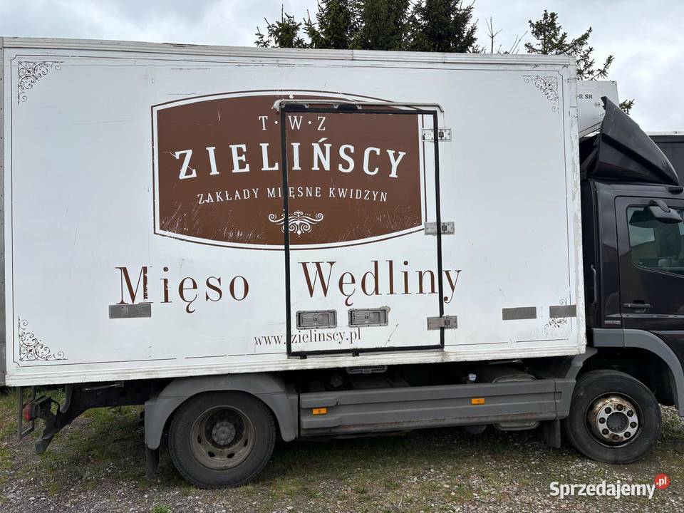 mercedes atego 1224 chłodnia hakowa hakówka Sierakowice