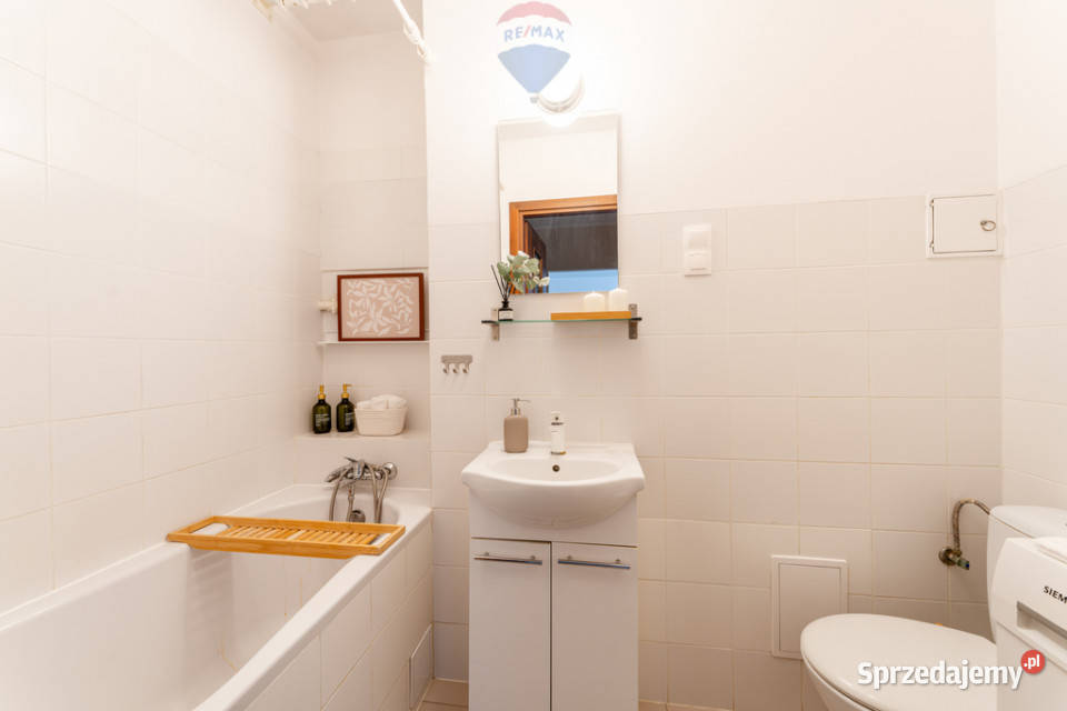 Na sprzedaż Mieszkanie w kamienicy piwnica sprzedam