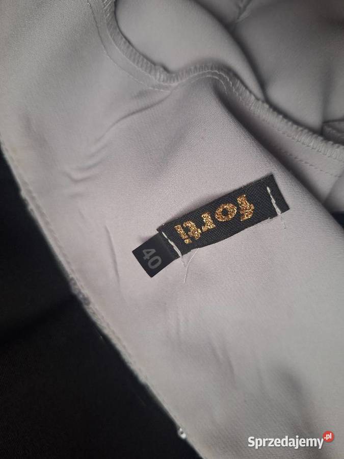 Piękna długa asymetryczna sukienka z cekinami