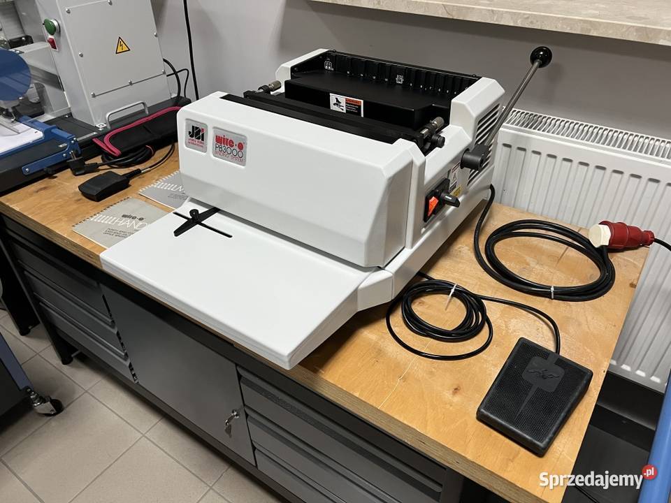 Perforator do kalendarzy James Burn JBI Wire O Radom