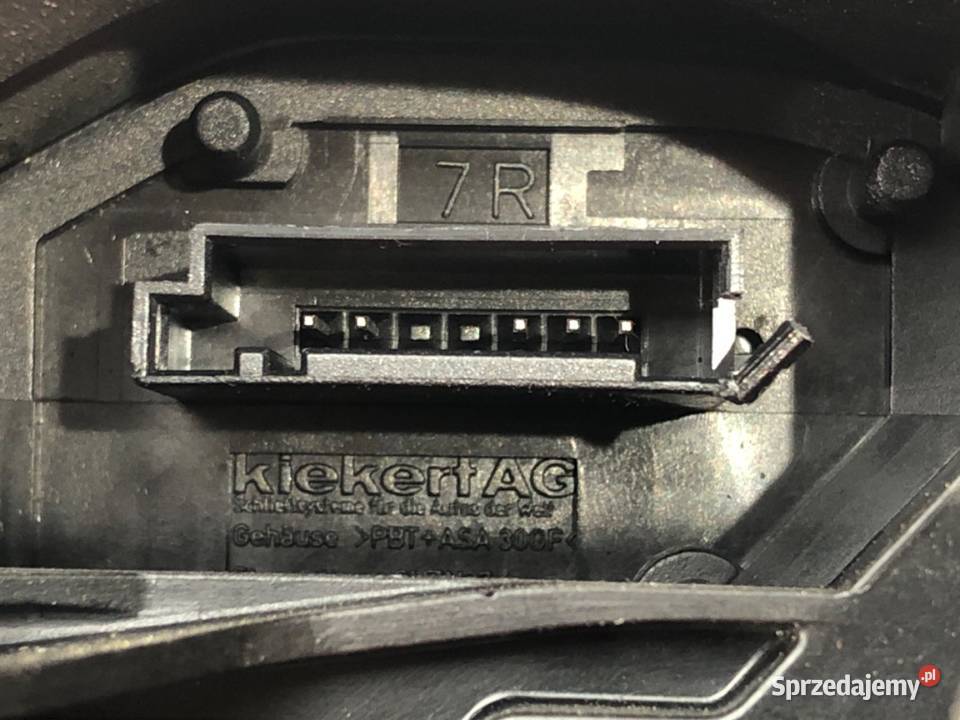 ZAMEK DRZWI PRAWY PRZÓD BMW E87 Hatchback