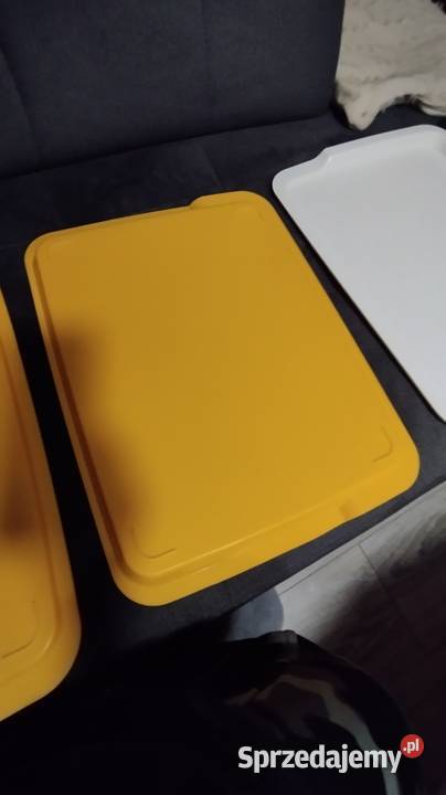 taca tacka plastikowa 4 sztuki komplet wielkopolskie Poznań sprzedam