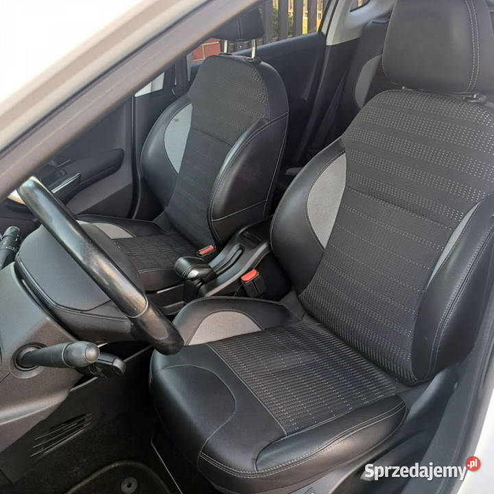 Peugeot 2008 110 Klimatronic Nawigacja I gniazdo AUX Suchorzew
