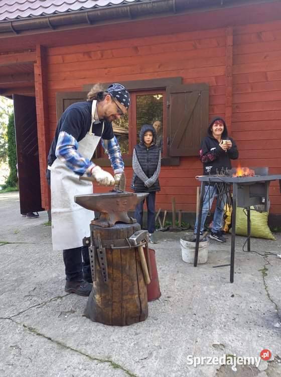 Pokazy i warsztaty kowalskie Pozostałe usługi Tuszyma