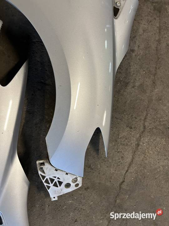Błotnik prawy lewy przód Mazda 5 srebrny małopolskie Kęty