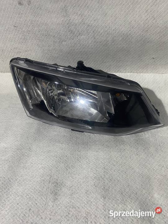 Lampa prawy przód Skoda Fabia III 6v1 tyc nowa Jasienica