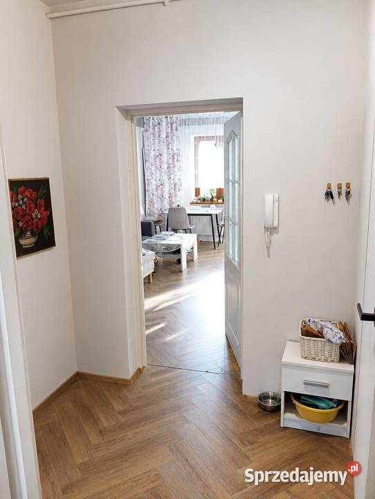 Wieliczka 2pokoje 2 piętro osobna kuchnia balkon