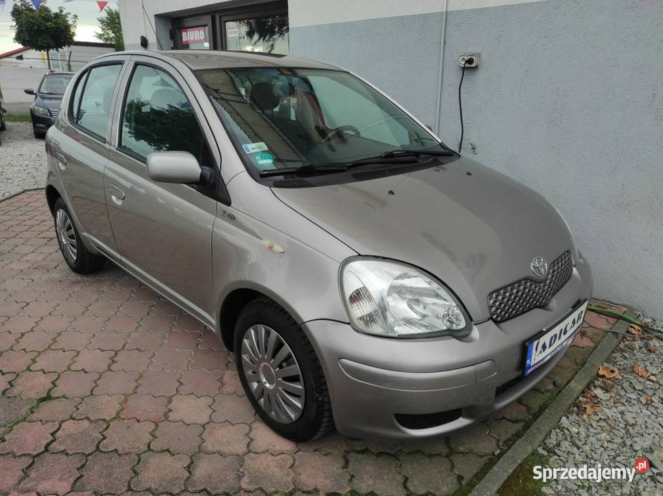 Toyota Yaris 13 benzyna klima elszyby manualna