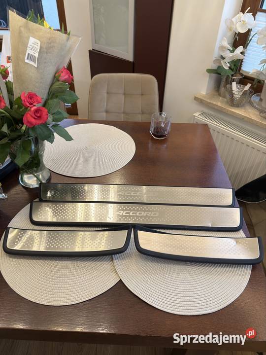 Listwy Progowe akcesoryjne Honda Accord VII Radom