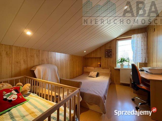 Nieruchomość z dużym potencjałem asfalt