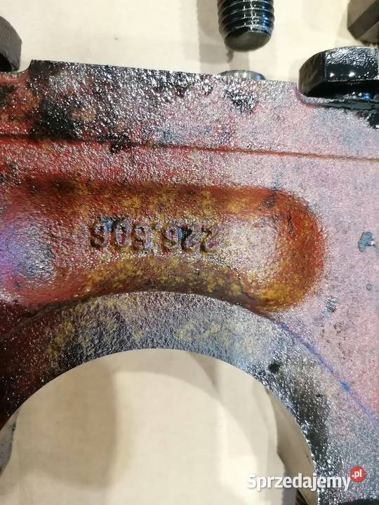 Stopy wału bloku Renault Fendt 155 54 110 54 120 Andrychów