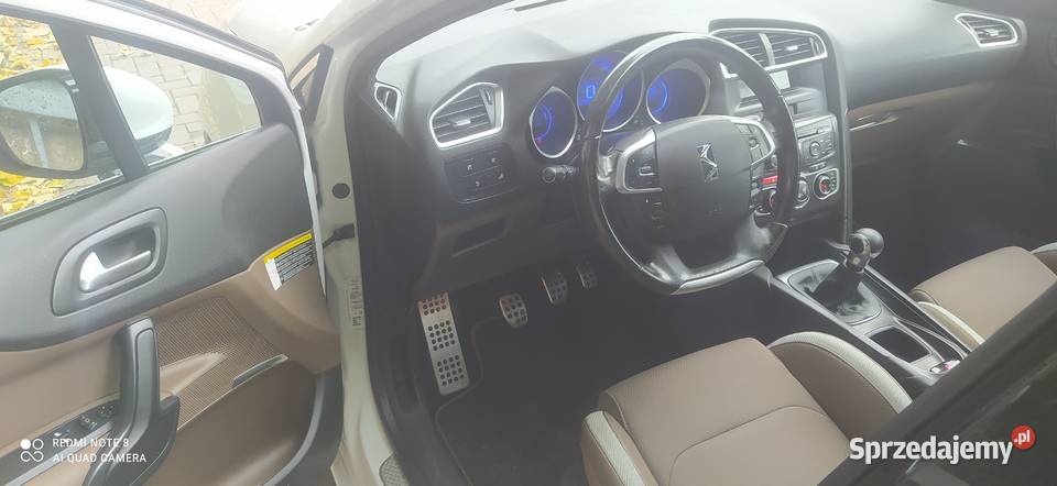 Citroen DS4 biała perła 16 benzyna 120 Rok produkcji 2011 sprzedam
