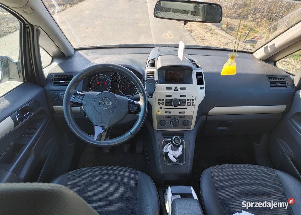 Opel zafira B 19 120 7 osobowa Zafira świętokrzyskie Wąchock