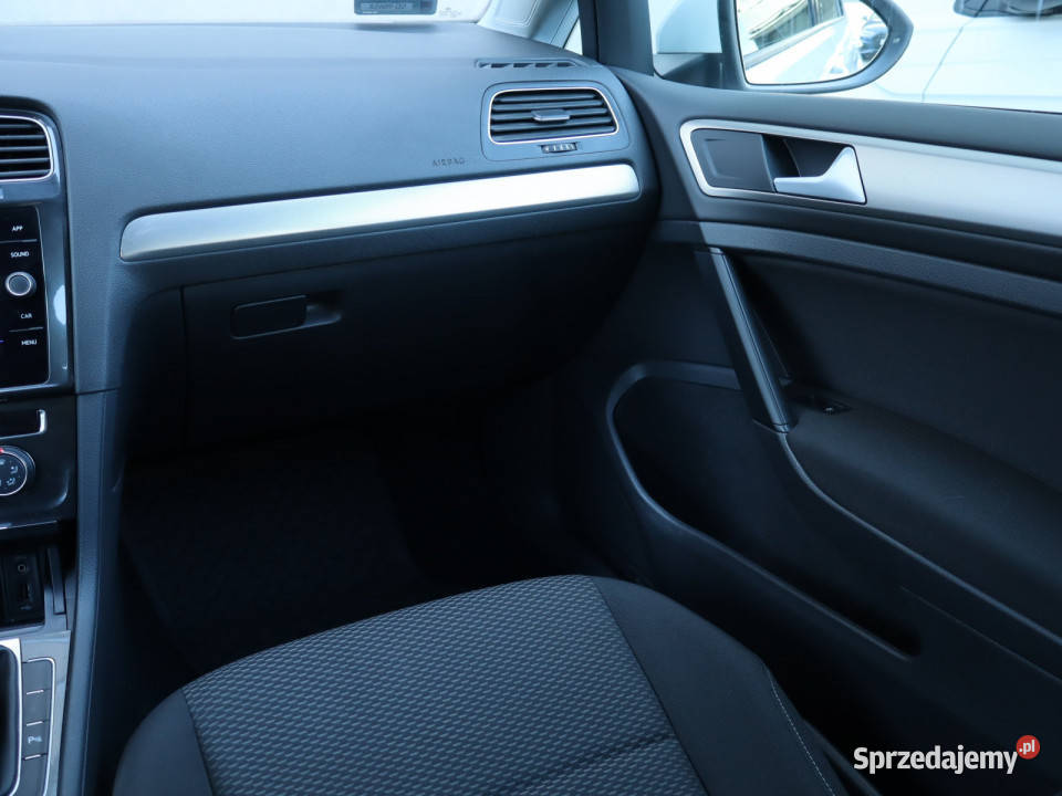 VW Golf 16 TDI isofix